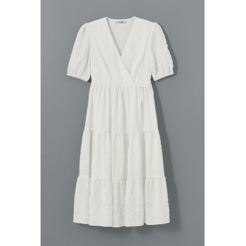 Rochie midi cu decolteu in V si croiala evazata