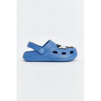 Saboti slingback cu aplicatii