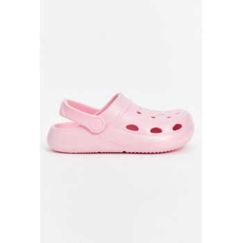 Saboti slingback cu aspect stralucitor