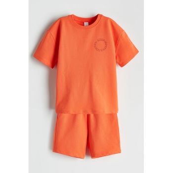 Set de tricou si pantaloni scurti cu model uni - 2 piese
