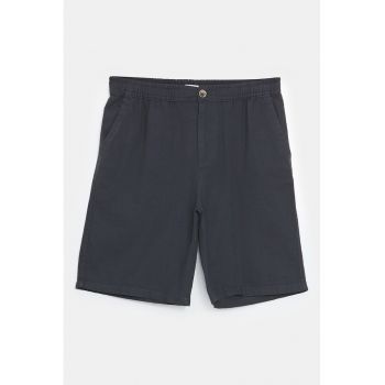 Bermude regular fit cu buzunare oblice