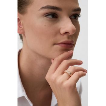 Inel decorat cu zirconia