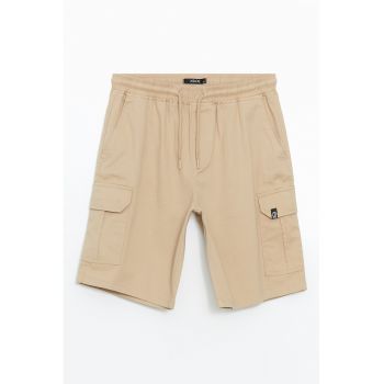 Pantaloni scurti cu snururi