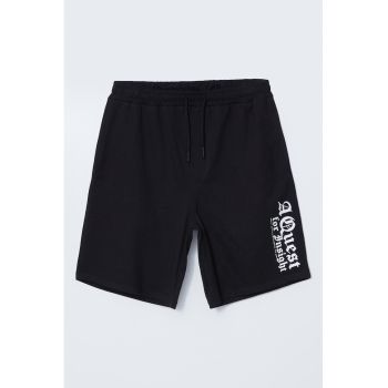Pantaloni scurti relaxed fit cu imprimeu text