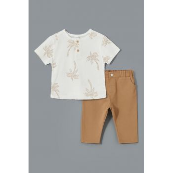 Set de pantaloni si tricou - 2 Piese