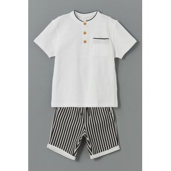 Set de tricou si pantaloni scurti cu snur