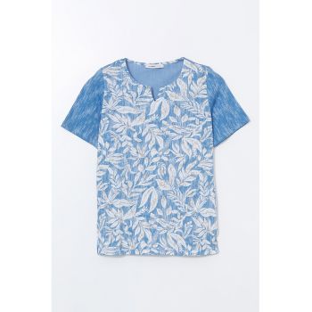 Tricou din bumbac cu decolteu la baza gatului