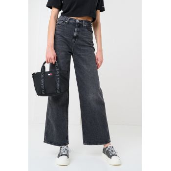 Blugi crop cu croiala ampla si talie medie