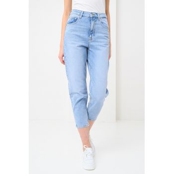 Blugi crop mom fit