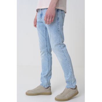 Blugi slim fit