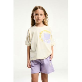 Set de tricou lejer cu design floral si pantaloni scurti - 2 Piese