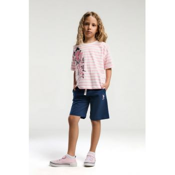 Trening lejer cu pantaloni scurti si snur