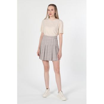 Fusta cu pliuri si model in carouri