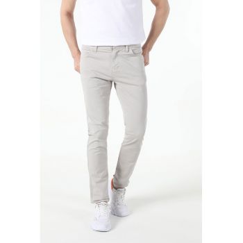 Pantaloni drepti