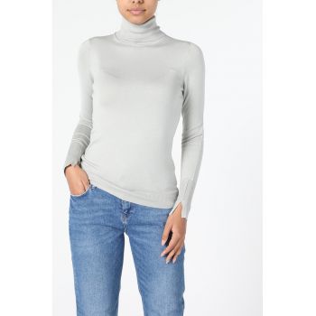 Pulover slim fit cu guler inalt