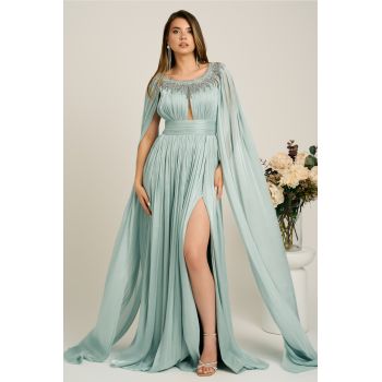 Rochie lunga verde mint din voal cu maneci ample si strasuri la decolteu