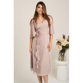 Rochie midi bej din voal in clos cu insertii din fir lurex si floare in talie-Viada ieftina