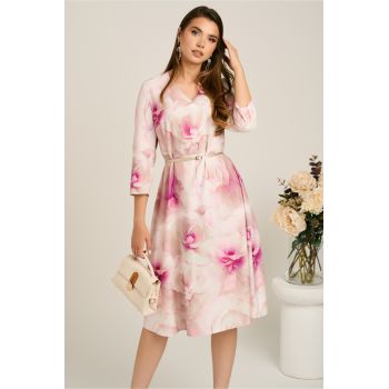 Rochie midi bej in clos din stofa cu flori fucsia si curea in talie