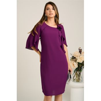 Rochie midi mov din voal cu croi drept accesorizata cu floare- Viada ieftina