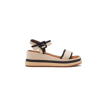 Sandale cu talpa wedge si insertii din panza