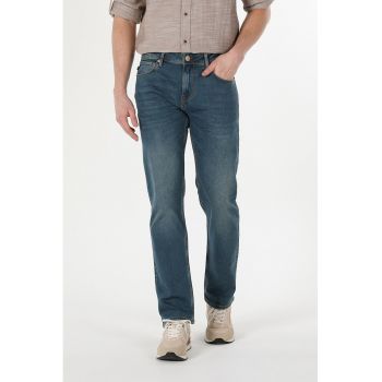 Blugi regular fit cu 5 buzunare