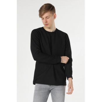Bluza regular fit cu decolteu la baza gatului - Negru -