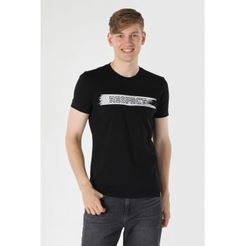 Tricou cu imprimeu text