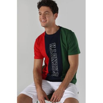 Tricou de bumbac cu model colorblock Tricou de bumbac cu model colorblock