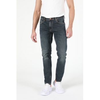 Blugi slim fit cu aspect decolorat Danny