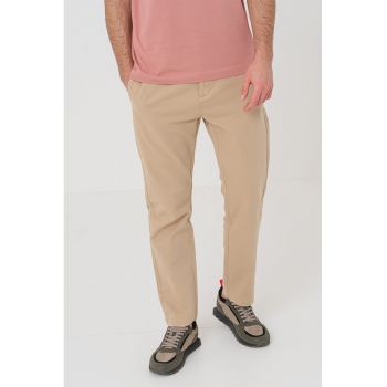 Pantaloni chino cu croiala slim-fit David