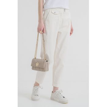 Pantaloni conici cu talie inalta