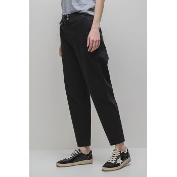Pantaloni conici cu talie inalta