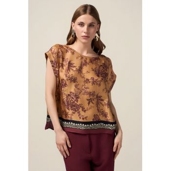 Bluza cu maneci scurte si model floral