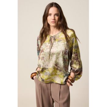 Bluza vaporoasa cu model floral