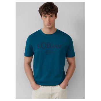 Tricou barbati cu imprimeu cu logo si decolteu la baza gatului - Regular fit