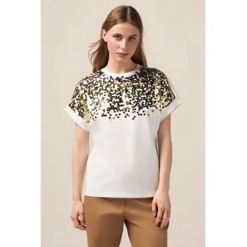 Tricou cu aplicatii de paiete