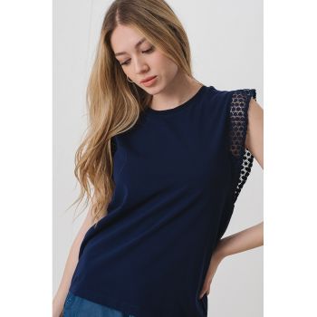 Tricou regular fit cu maneci de dantela