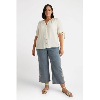 Blugi crop cu broderie