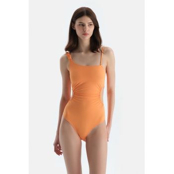 Costum de baie intreg cu croiala asimetrica si decupaje laterale