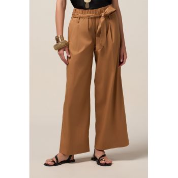 Pantaloni cu croiala ampla si cordon in talie
