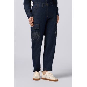 Pantaloni relaxed fit cu talie medie