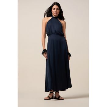 Rochie de satin cu decolteu halter
