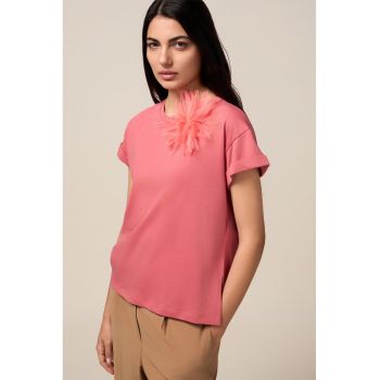 Tricou din bumbac cu brosa din tul