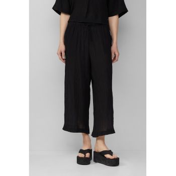 Pantaloni crop cu model texturat