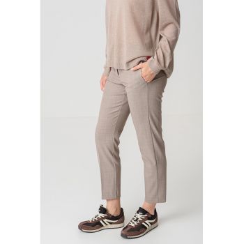 Pantaloni crop cu talie inalta