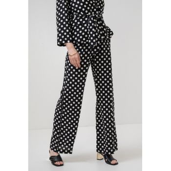 Pantaloni de matase cu buline si talie inalta