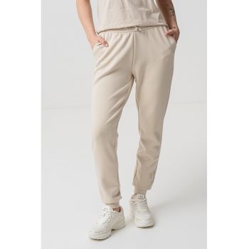 Pantaloni de trening cu logo si snur