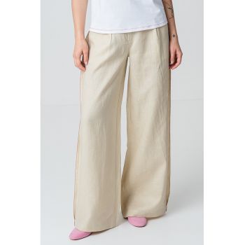 Pantaloni drepti cu talie medie