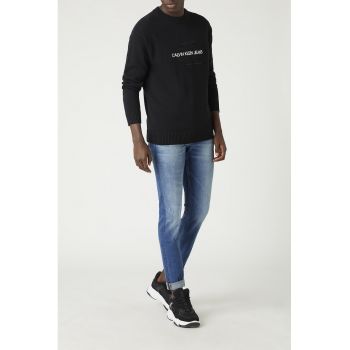 Pulover slim fit cu logo brodat
