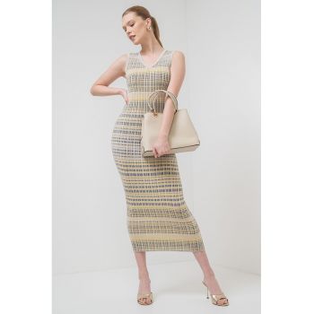 Rochie cu model in dungi si decolteu in V Enziana